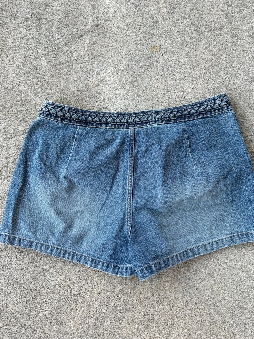 Vintage 90s Route 66 low rise fit retro low waisted braided denim jean shorts